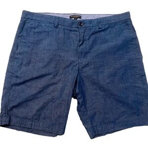 Banana Republic Men’s Blue Pattern Chino Shorts Size 38 EUC Flat Front EUC